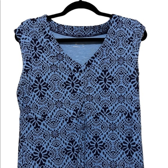 Columbia SportsWear Blue Medallion Print V-Neck Athleisure Dress - Picture 3 of 4